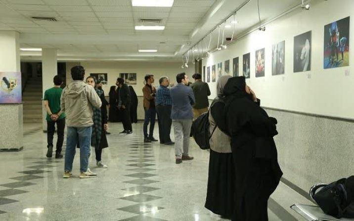 برپایی نمایشگاه عکس تئاتر قم در تالار فرهنگ و هنر قم برپایی نمایشگاه عکس تئاتر قم در تالار فرهنگ و هنر قم